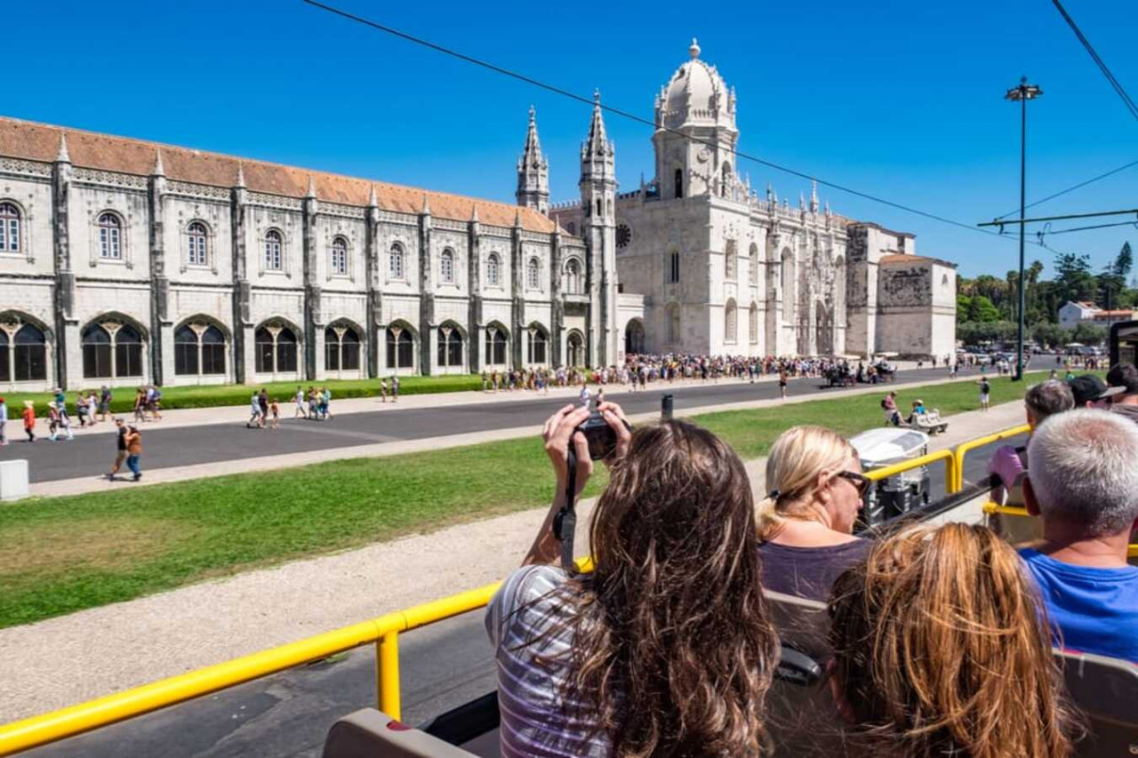 City Sightseeing Lisbon Hop-on Hop-off Bus Tour – photo 5