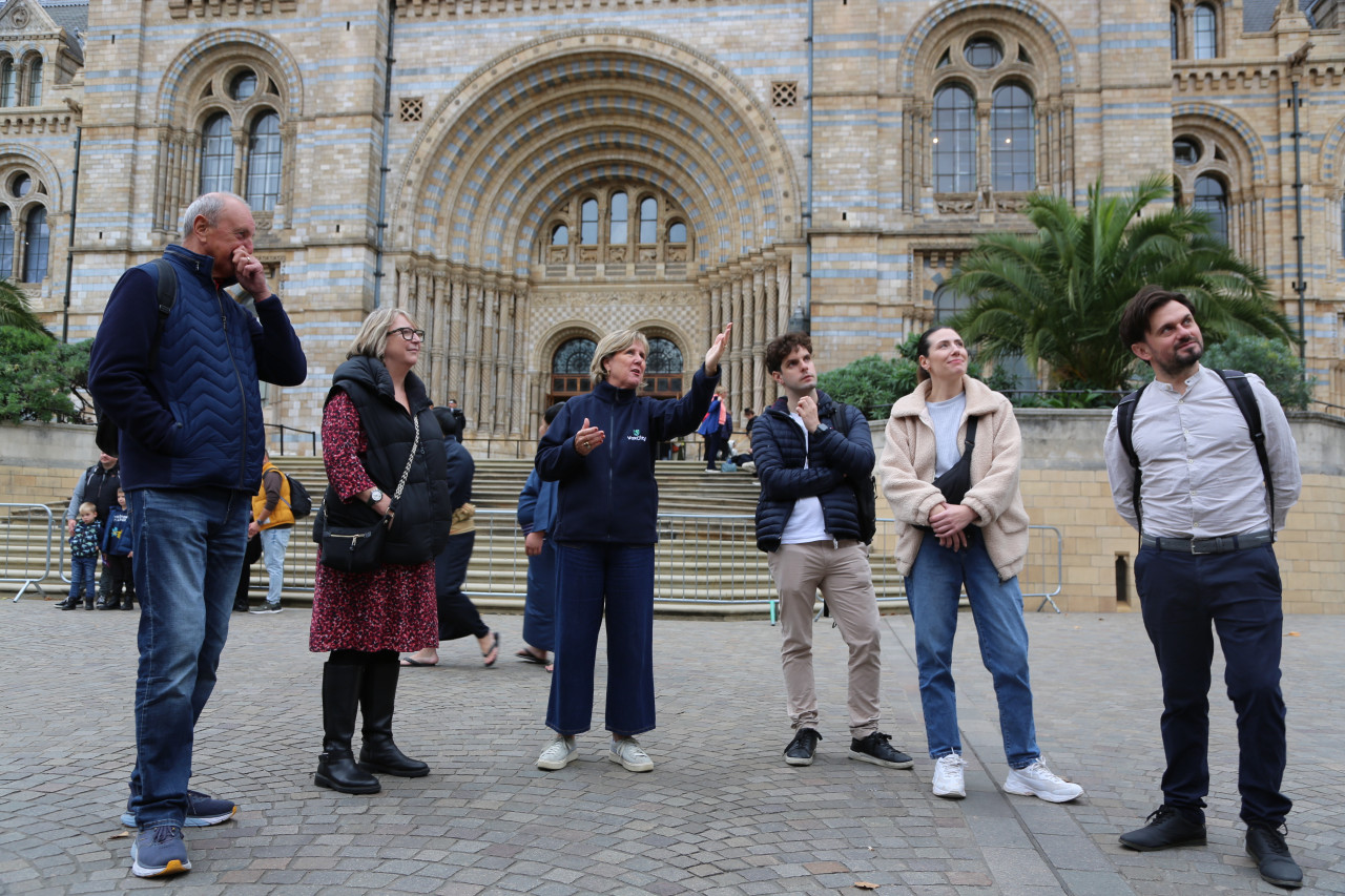 Natural History Museum Tour with English-Speaking Guide – photo 3