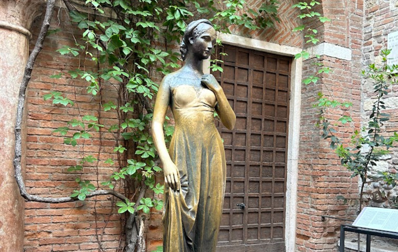Juliet’s House Fast-Track Entry Ticket and Audio Guide – photo 2