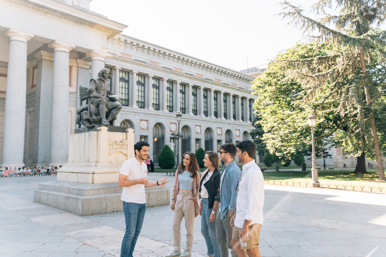 Madrid Walking Tour with High-Speed Train Transfer from Barcelona and Prado Museum Admission – photo 4