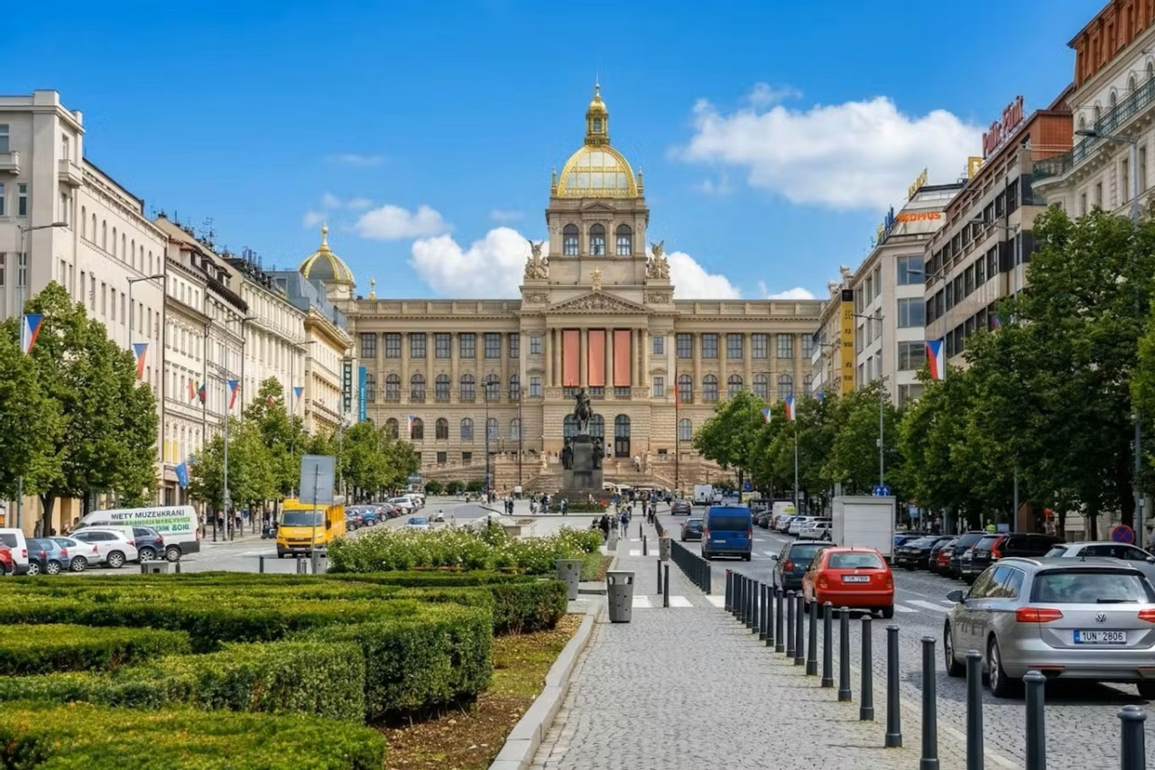 Prague National Museum Ticket + City Tour Audio Guide – photo 4