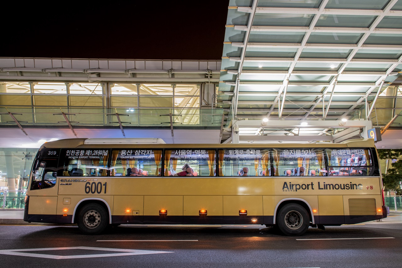 Airport Limousine Bus Transfers from Incheon International Airport to Seoul – photo 6