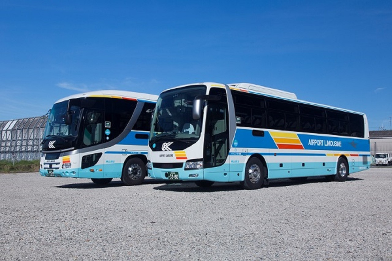 간사이 리무진 버스:  간사이 공항 <-> 오사카 우메다, 난바(OCAT), 교토, 덴포잔, 유니버설 스튜디오 재팬(USJ)