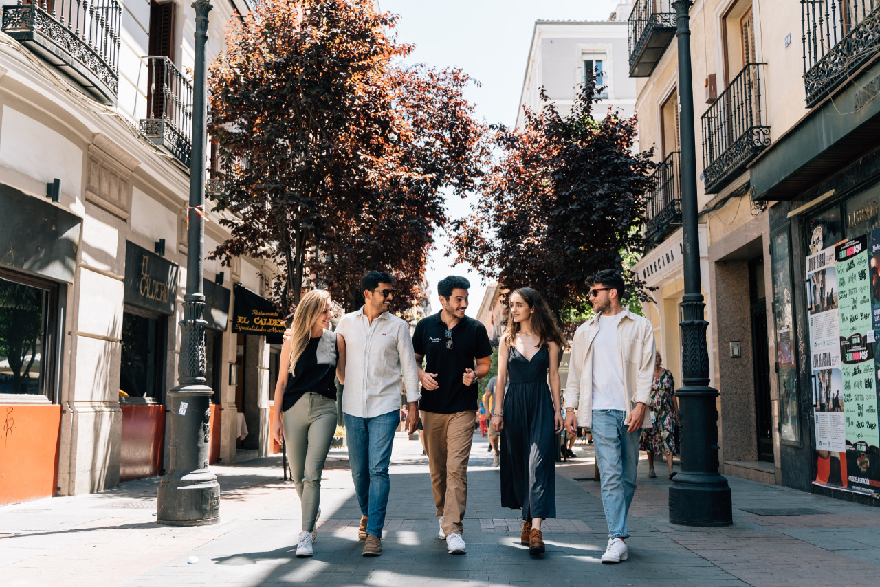 Madrid Walking Tour with High-Speed Train Transfer from Barcelona and Prado Museum Admission – photo 6