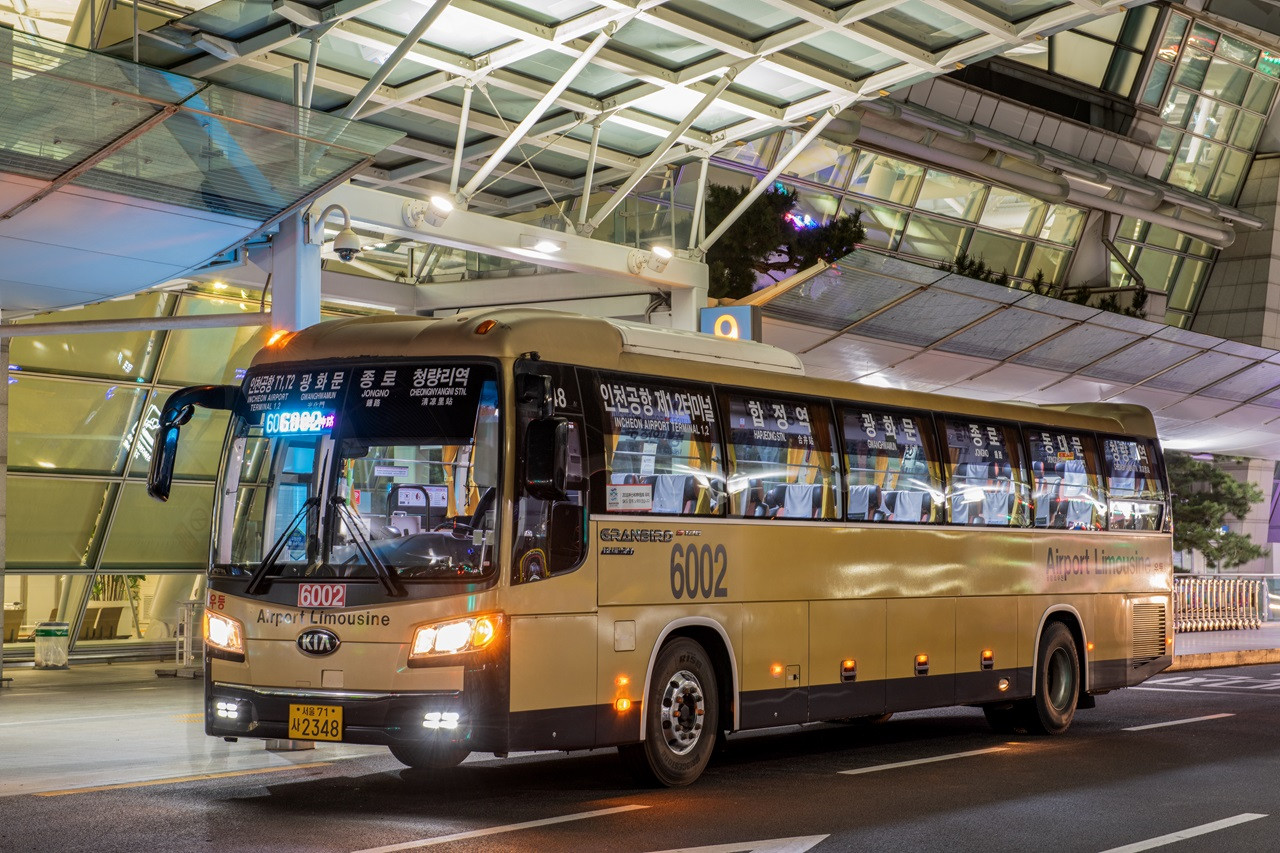 Airport Limousine Bus Transfers from Incheon International Airport to Seoul – photo 8