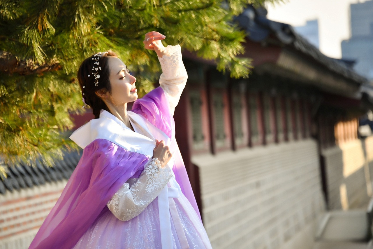 Hanbok Experience at Hanboknam Gyeongbokgung Store – photo 5