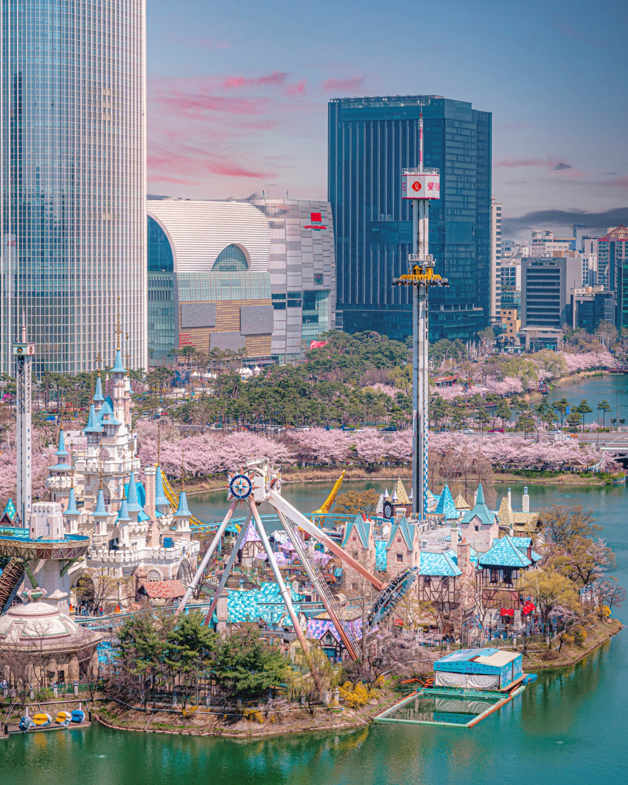 COMBO: Lotte World Adventure Seoul + Lotte World Aquarium + Seoul Sky Observatory Tickets – photo 3