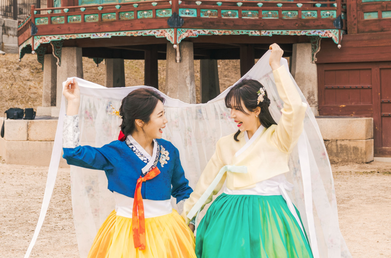 Hanbok Experience at Hanboknam Gyeongbokgung Store – photo 4