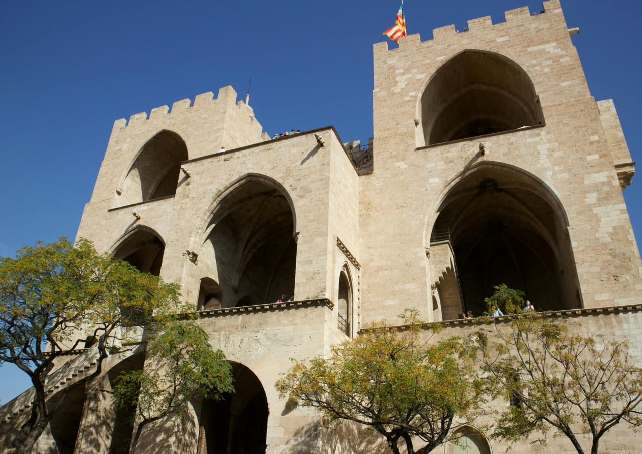 Serranos Towers Tour with English-Speaking Guide & Skip-the-Line Entry – photo 4
