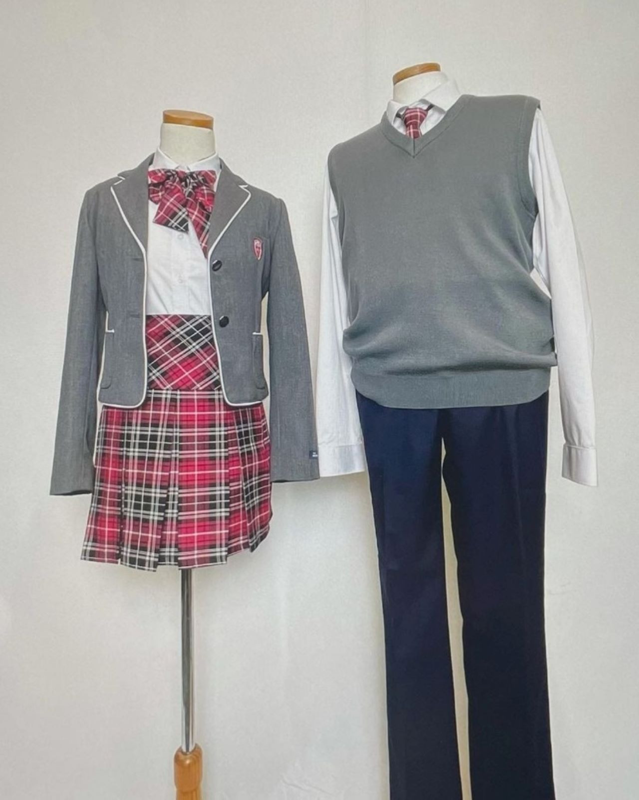 Korean School Uniform Rental near Lotte World – photo 2