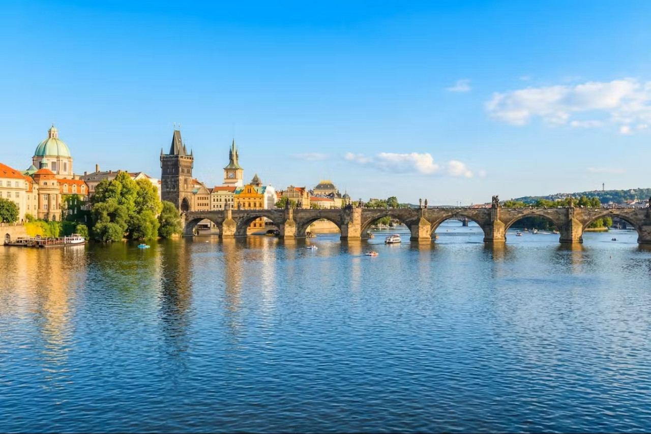 Charles Bridge Towers Ticket + Audio Guide – photo 7