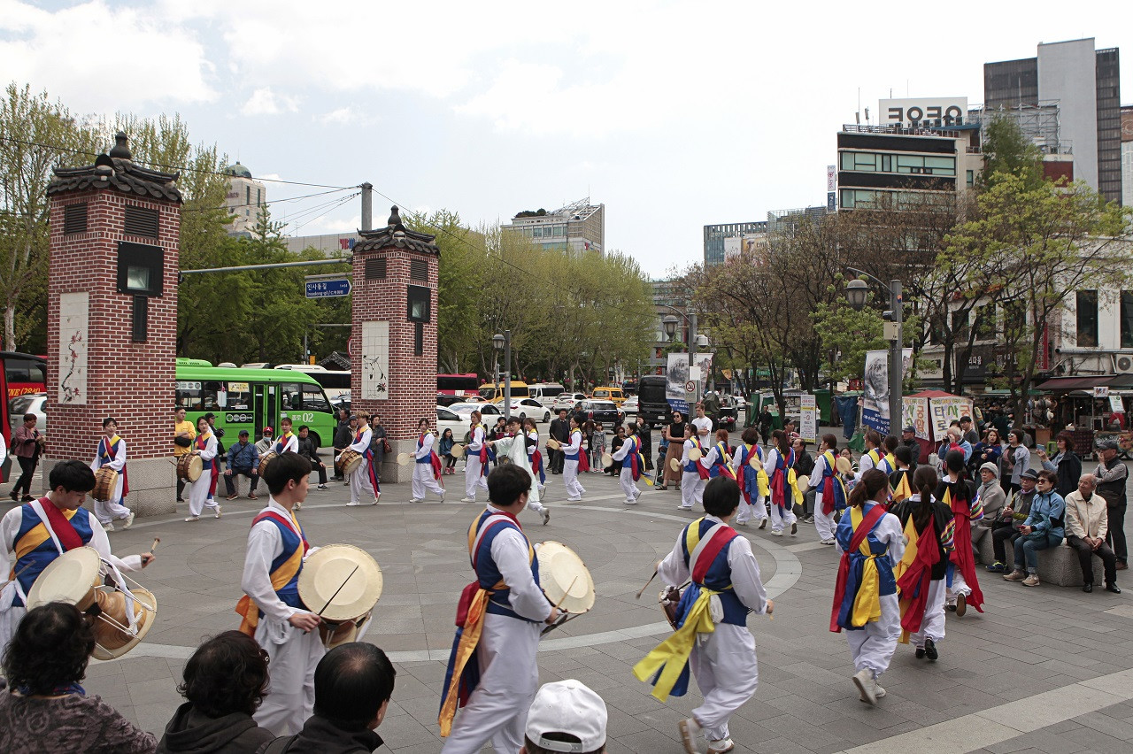 Dongdaemun Hop-on Hop-off Bus Tour by Yellow Balloon City Bus – photo 7
