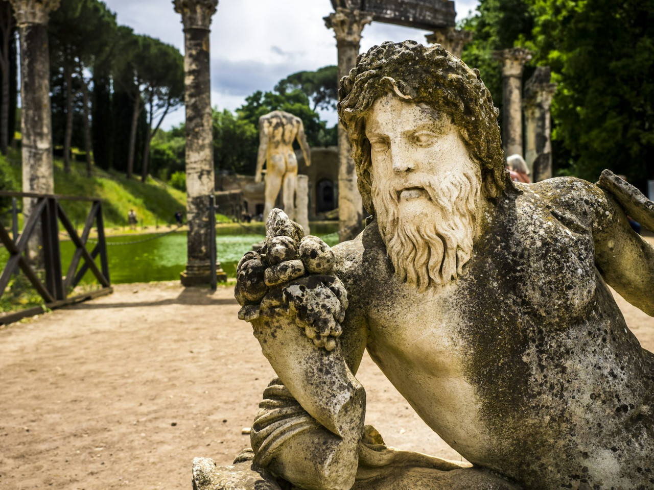 Villa D’Este and Villa Adriana: Skip the Line + Roundtrip from Rome Ticket – photo 3