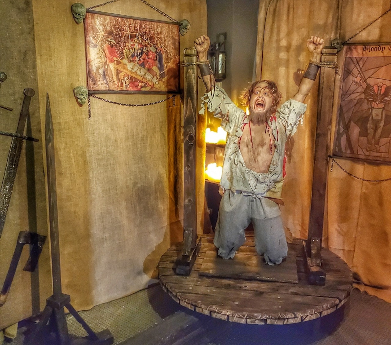 Medieval Torture Museum with Ghost Hunting Experience – photo 2