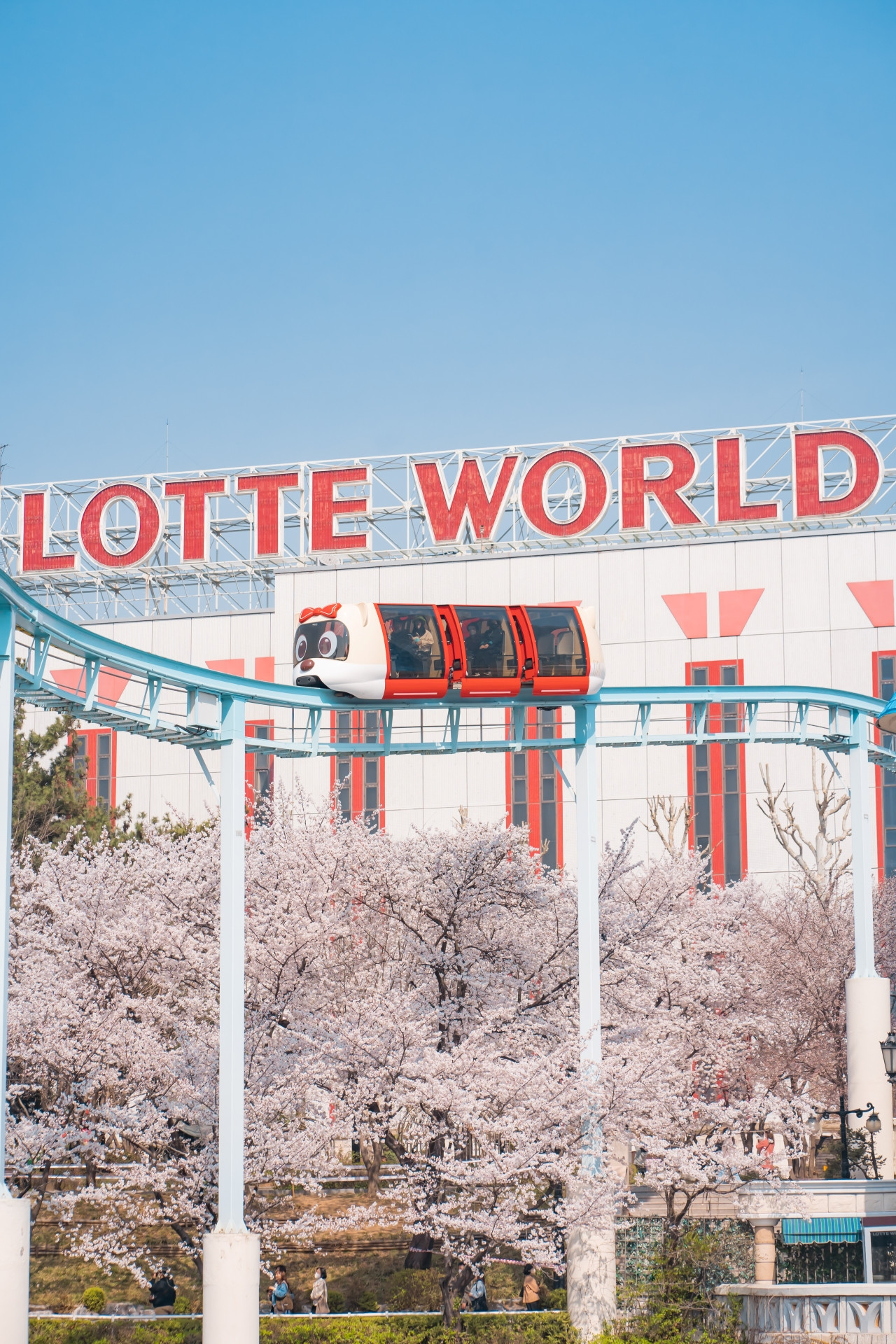 COMBO: Lotte World Adventure Seoul + Seoul Sky Observatory Tickets – photo 2