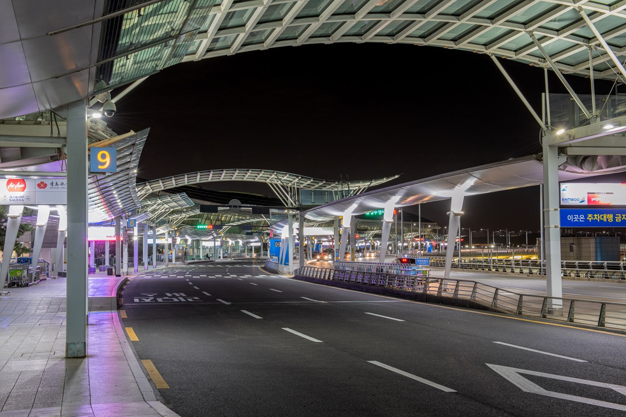 Airport Limousine Bus Transfers from Incheon International Airport to Seoul – photo 9