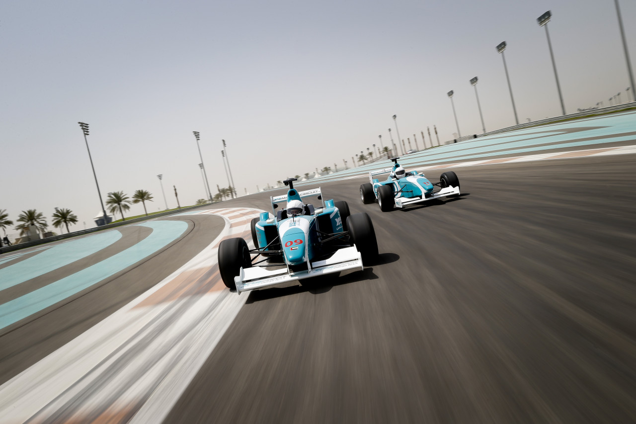 Yas Marina Circuit Formula Yas 3000 Driving Experience – photo 4