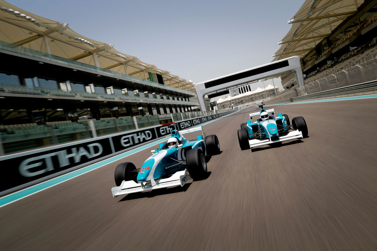 Yas Marina Circuit Formula Yas 3000 Driving Experience – photo 3