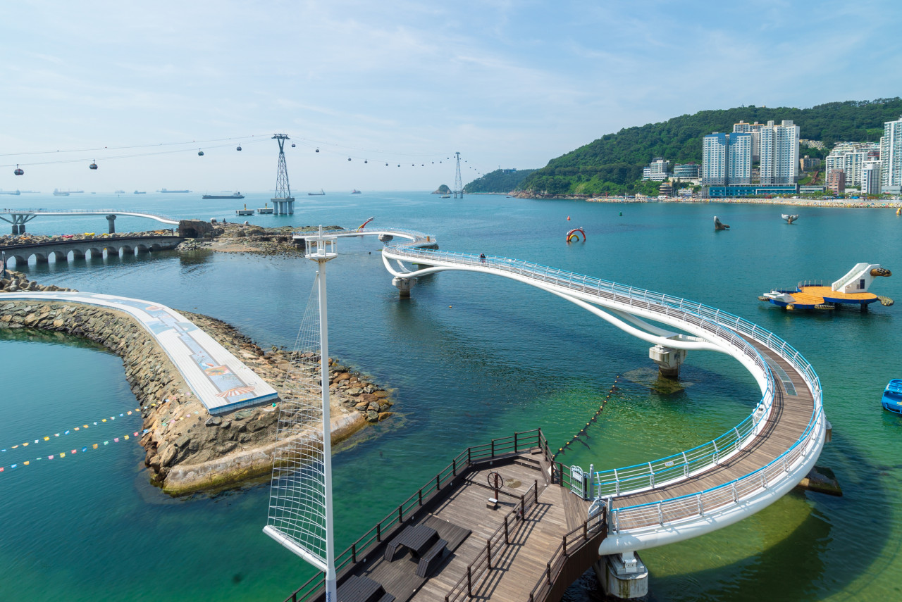 Busan City Tour: Haedong Yonggungsa, Taejongdae, Gamcheon Culture Village, and Songdo Skywalk – photo 9