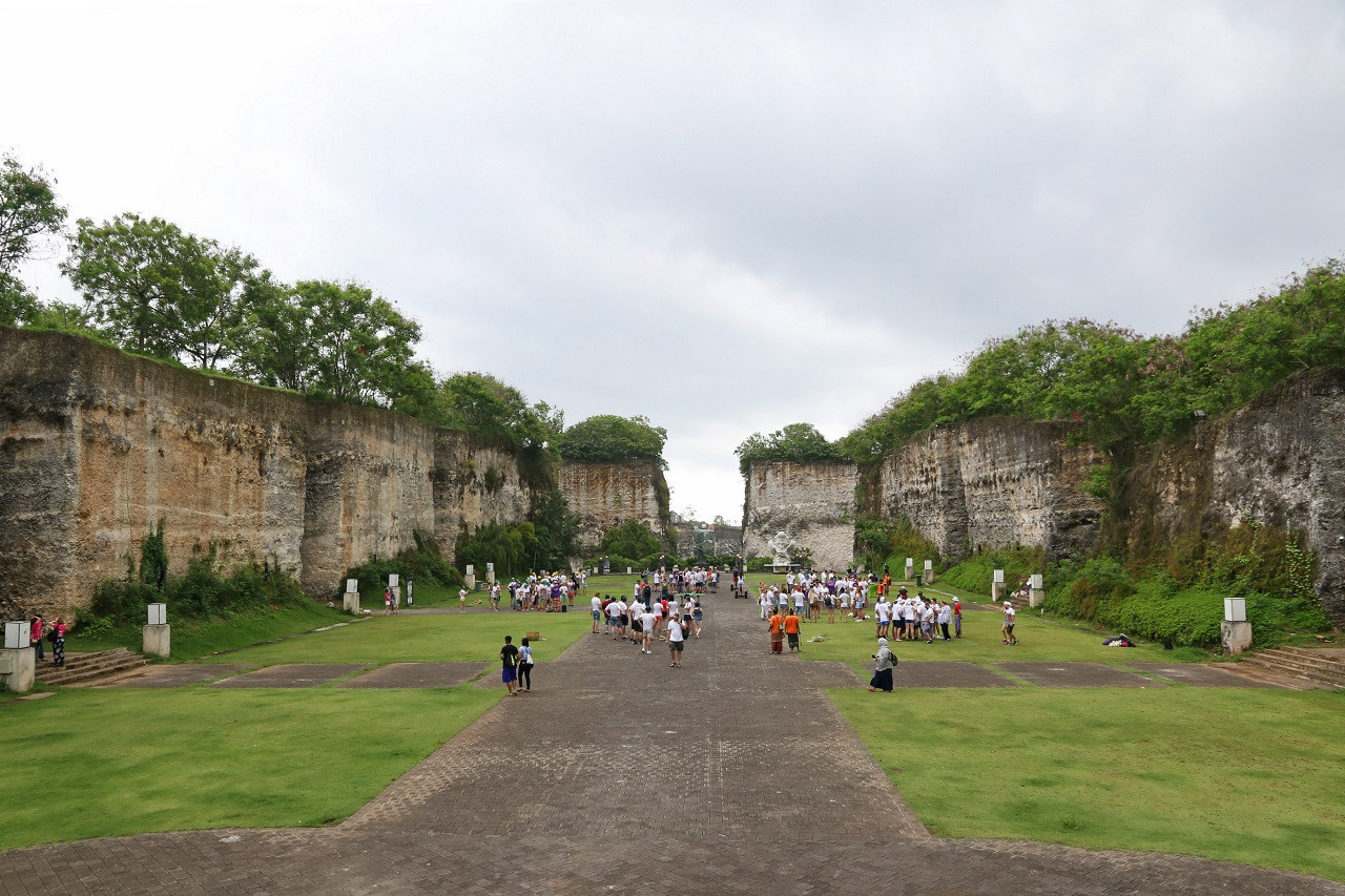 Garuda Wisnu Kencana Cultural Park – photo 9