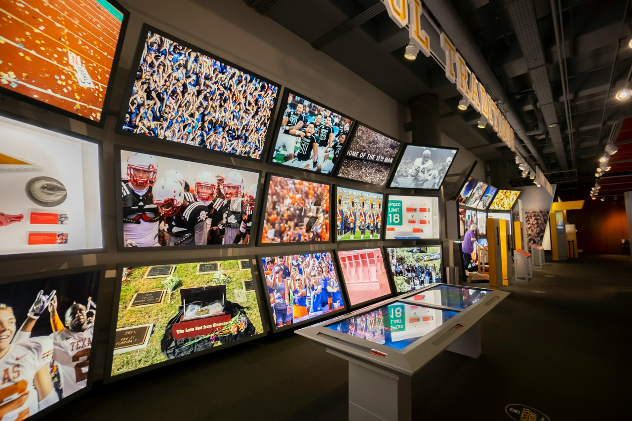 College Football Hall of Fame Ticket – photo 4