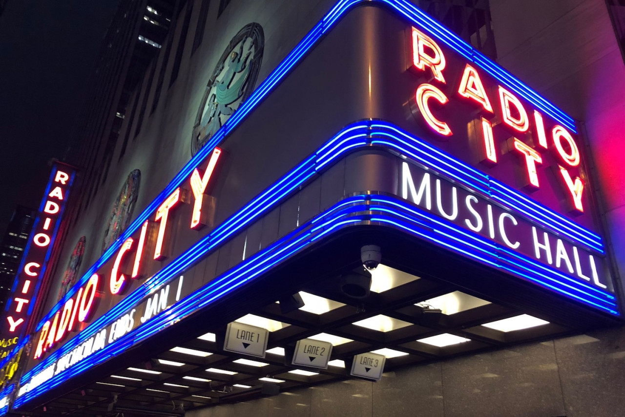 Radio City Music Hall Christmas Spectacular Show Starring the Rockettes Tickets – photo 2