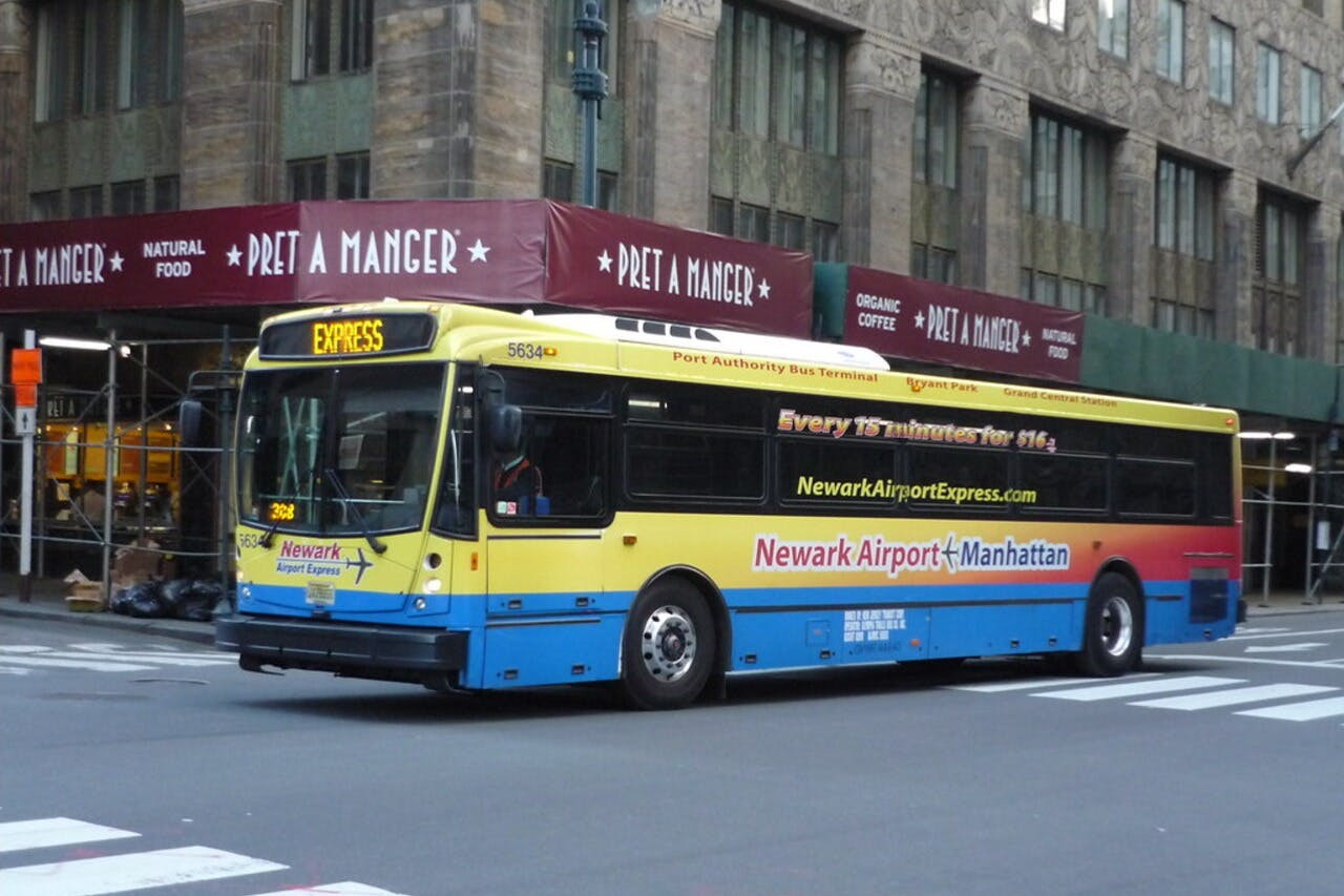 Manhattan: Bus Transfer from/to Newark Airport – photo 3