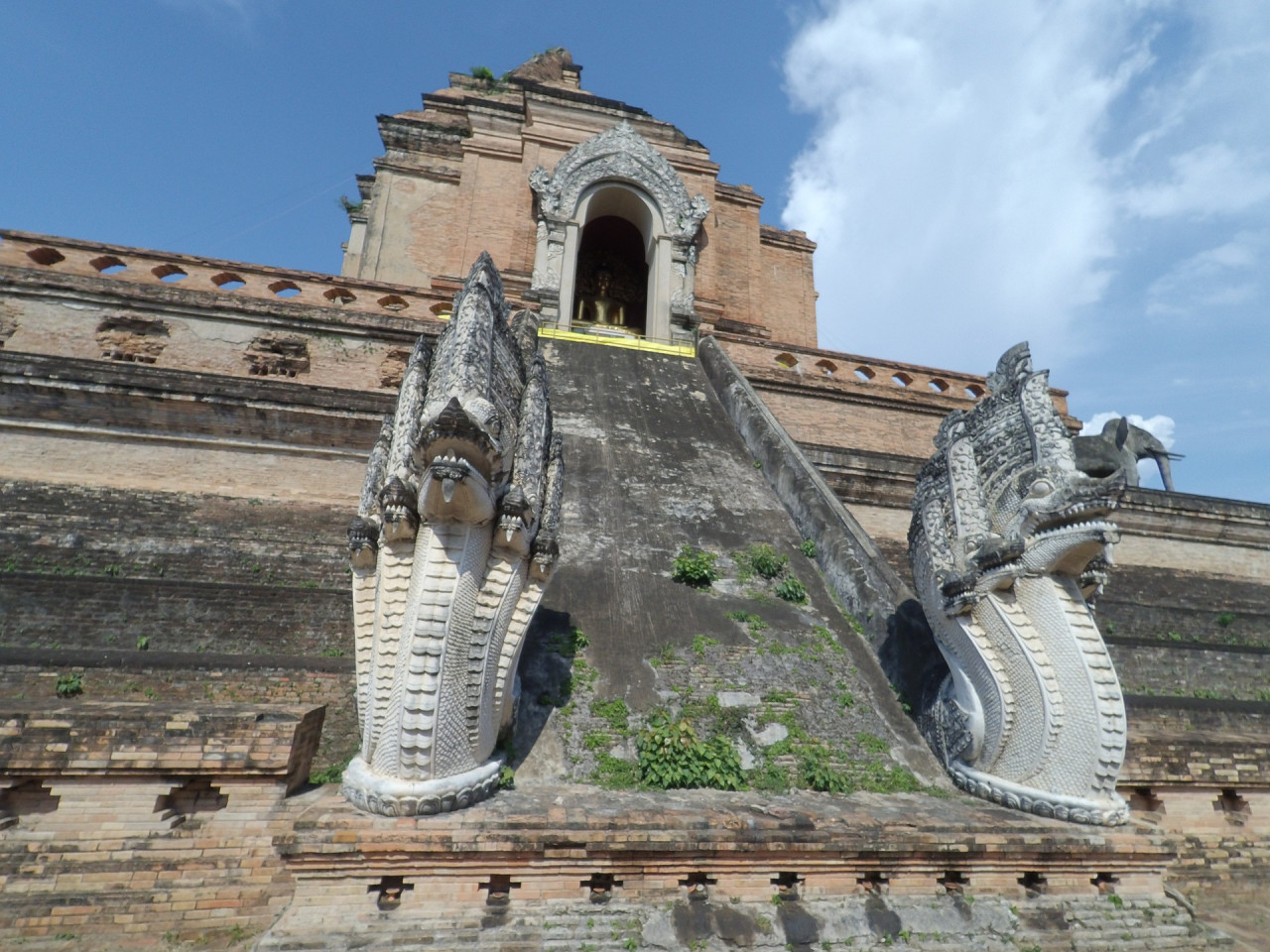 Chiang Mai City Tour by Tuk Tuk – photo 2