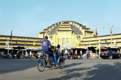 s: Phnom Penh City Tour by E-tuk-tuk: photo #3