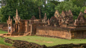 s: The finest examples of Khmer art and architecture: photo #11
