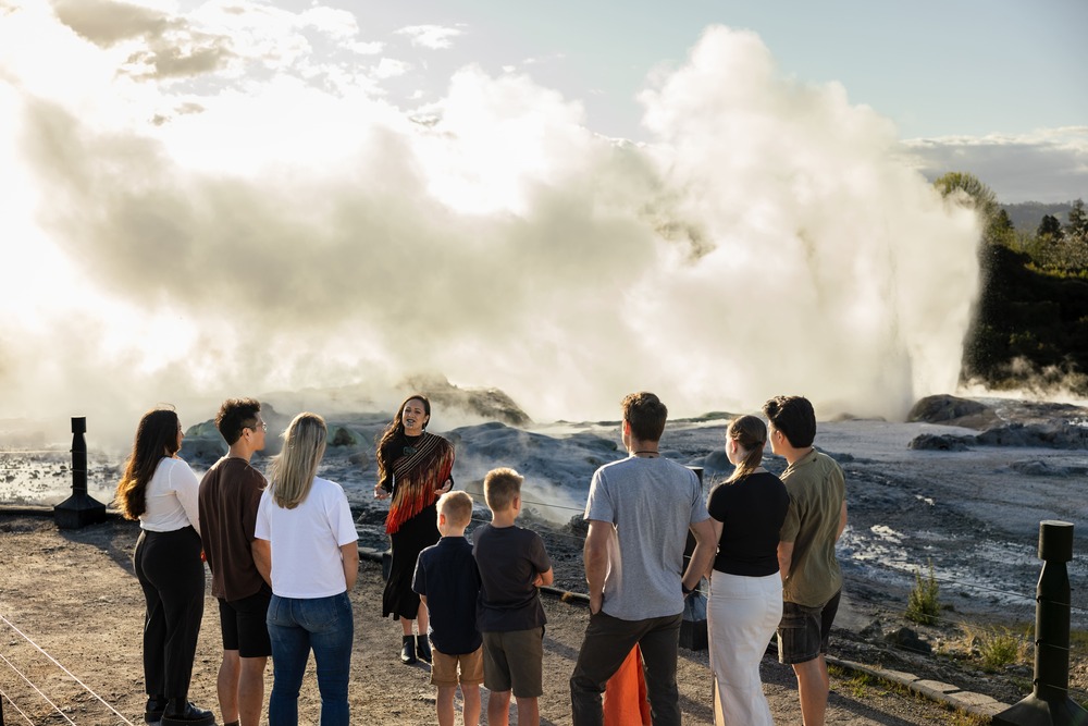 Te Puia Geothermal Valley Guided Tour