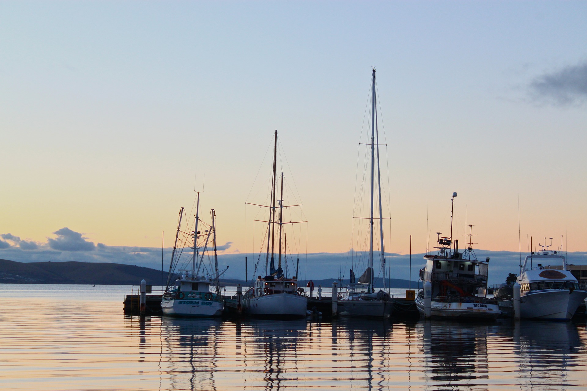 Sullivan's Cove and Hobart City Tour
