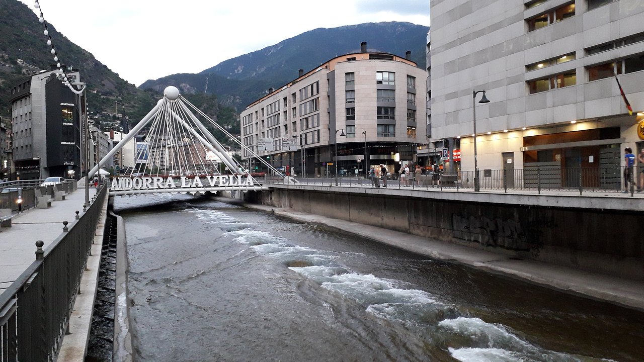 France and Andorra Tour from Barcelona