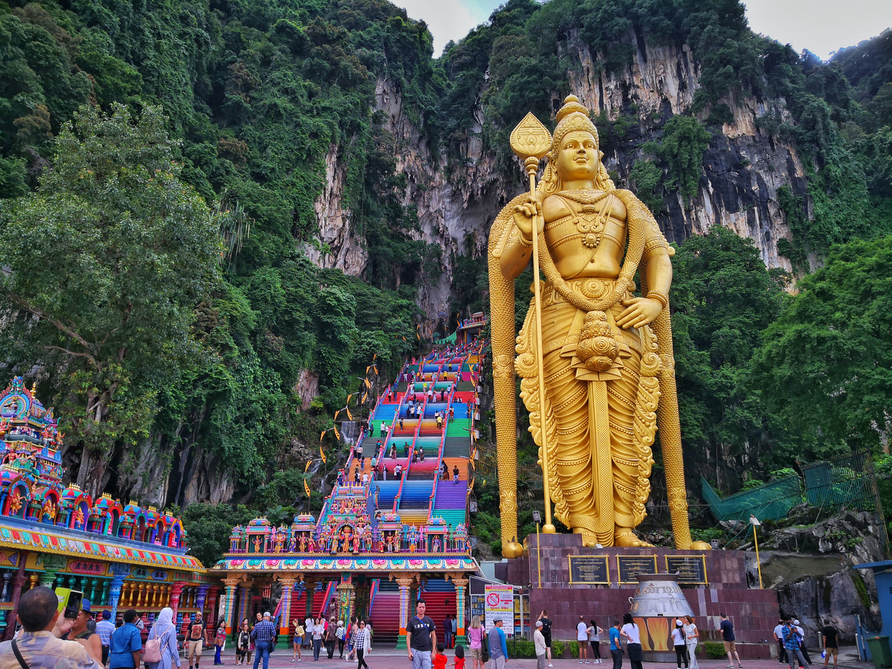 Colmar Tropicale Bukit Tinggi and Batu Caves Tour from Kuala Lumpur
