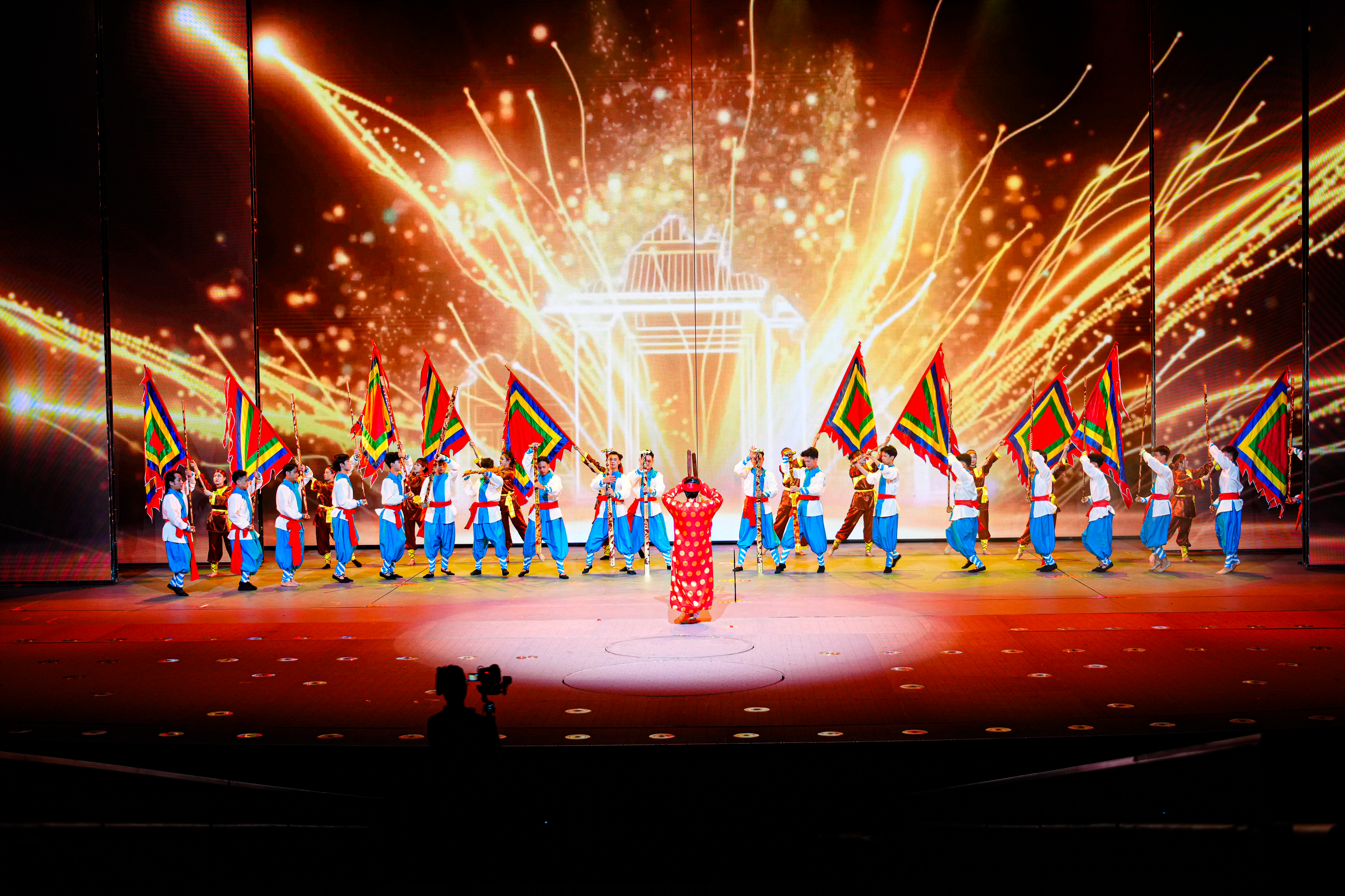 The Grand Epic of Vietnam (Đất Nước Thiên Hùng Ca) Show Ticket