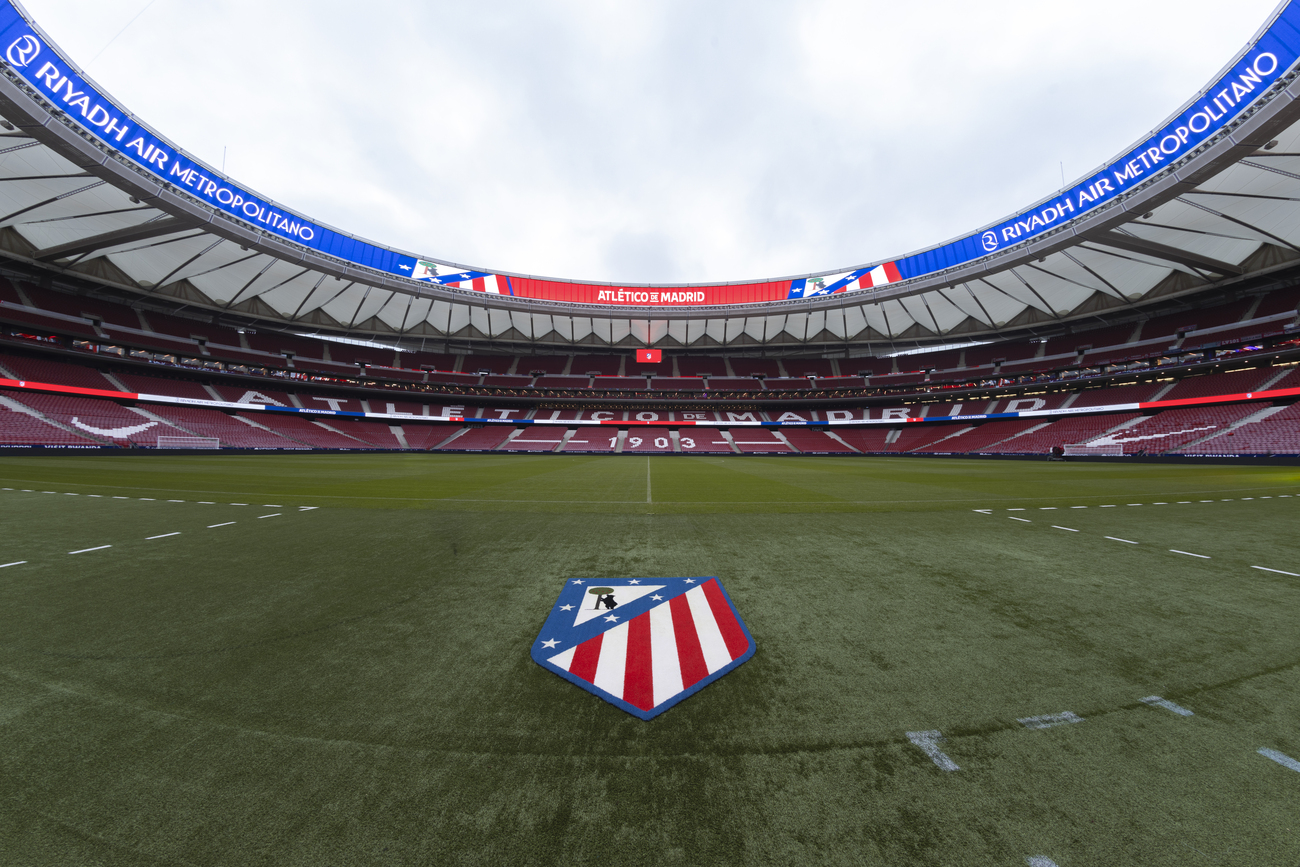 Atletico de Madrid Team Arrival and Match Ticket