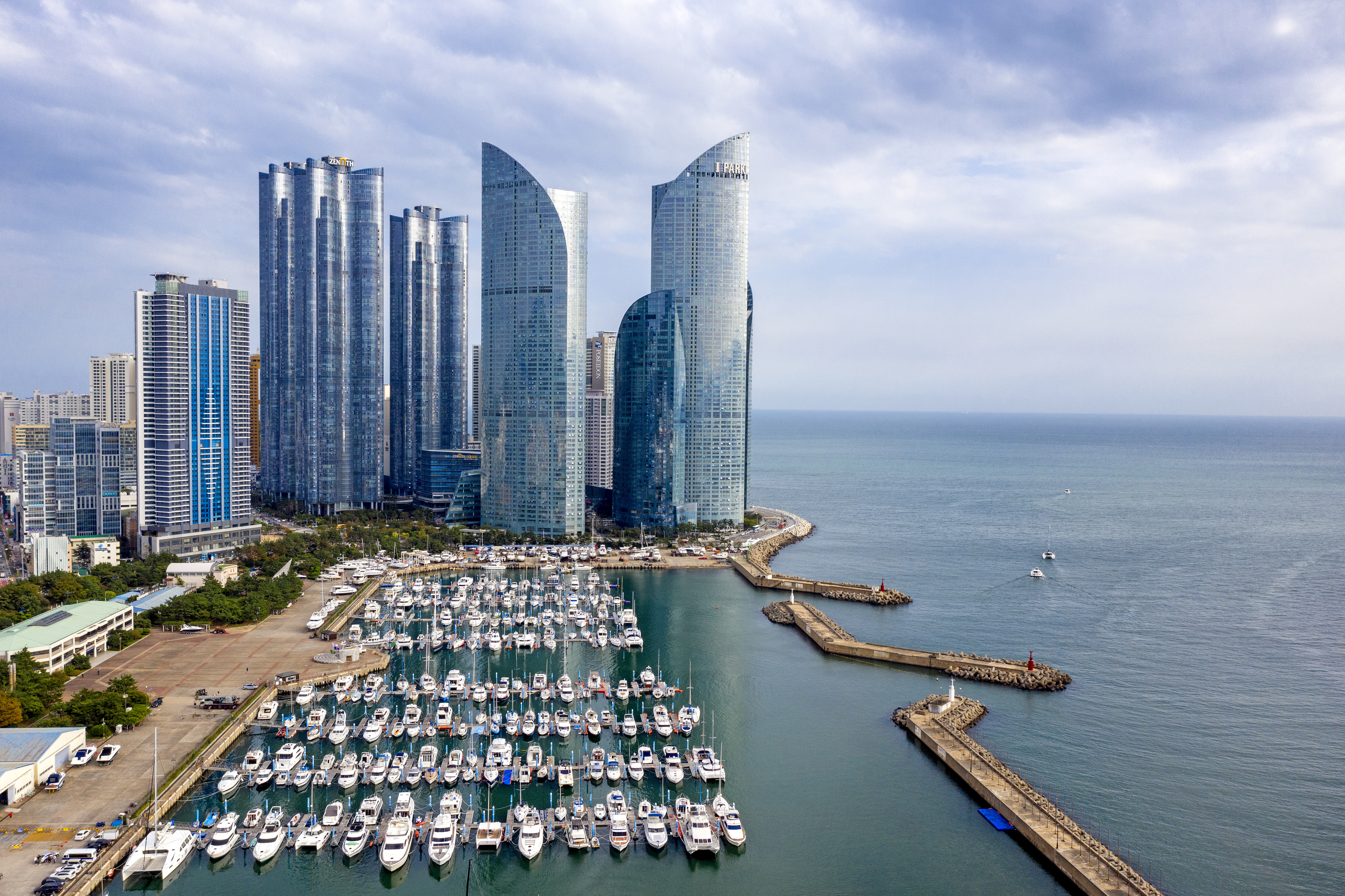 Busan City Tour, Yacht Cruise, and Blueline Park Sky Capsule