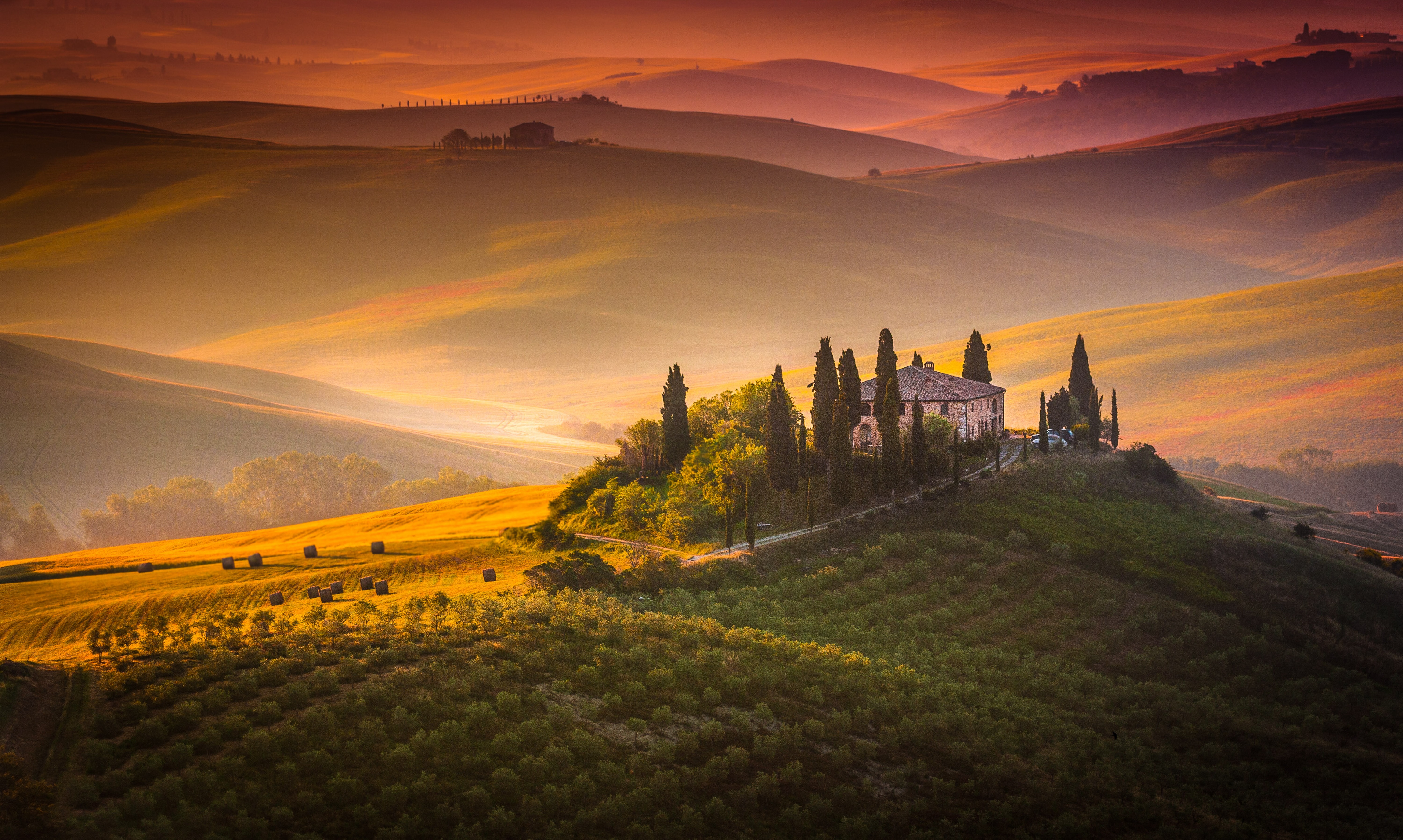 Medieval Tuscany Tour from Florence: Monteriggioni, Montalcino, Pienza