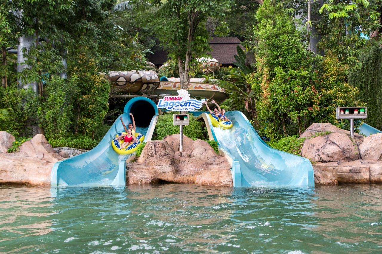 COMBO: Sunway Lagoon Theme Park Ticket + Quack Xpress Pass