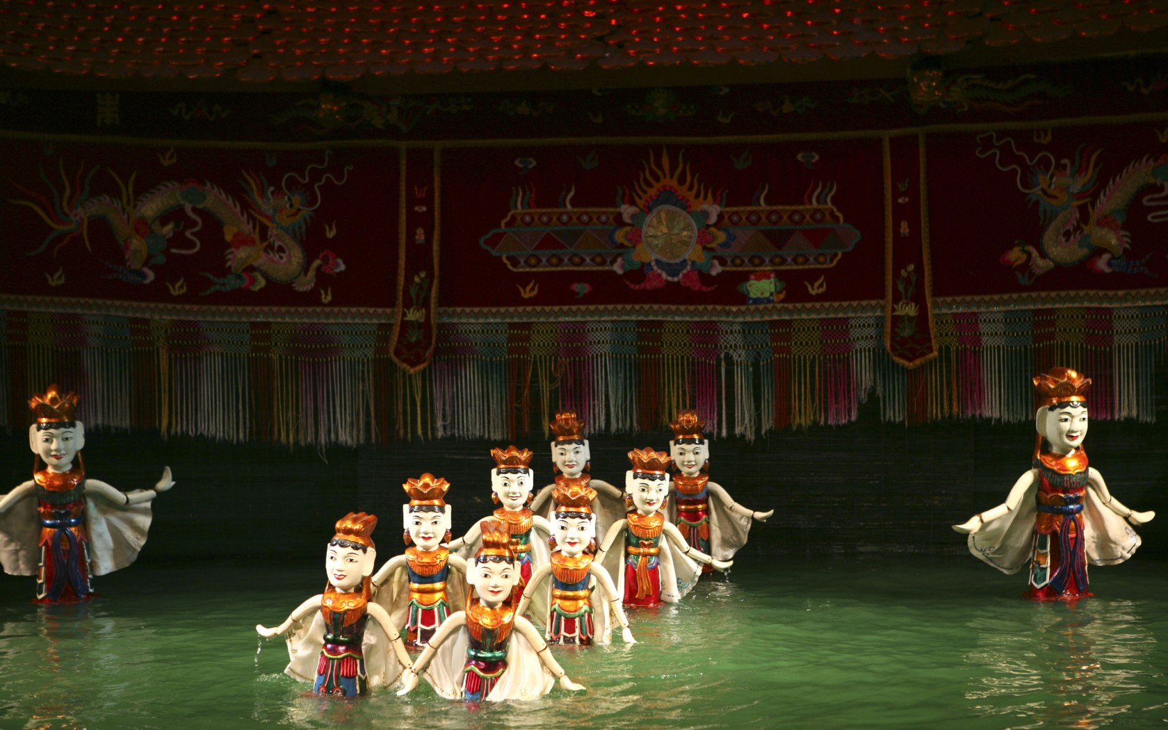 Saigon Evening Tour with Water Puppetry Show and Dinner Cruise
