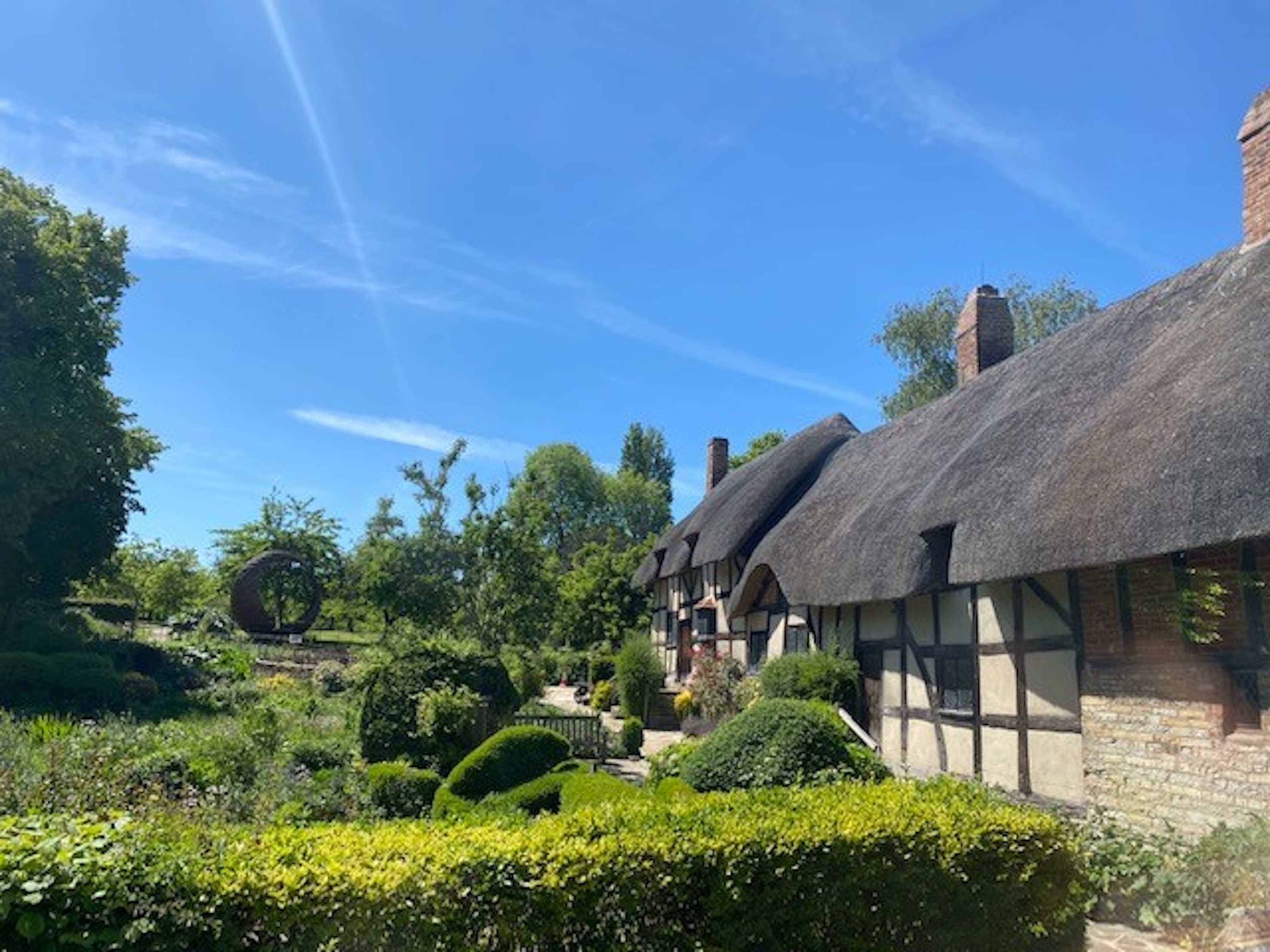 Shakespeare's Stratford and the Cotswolds Tour from London