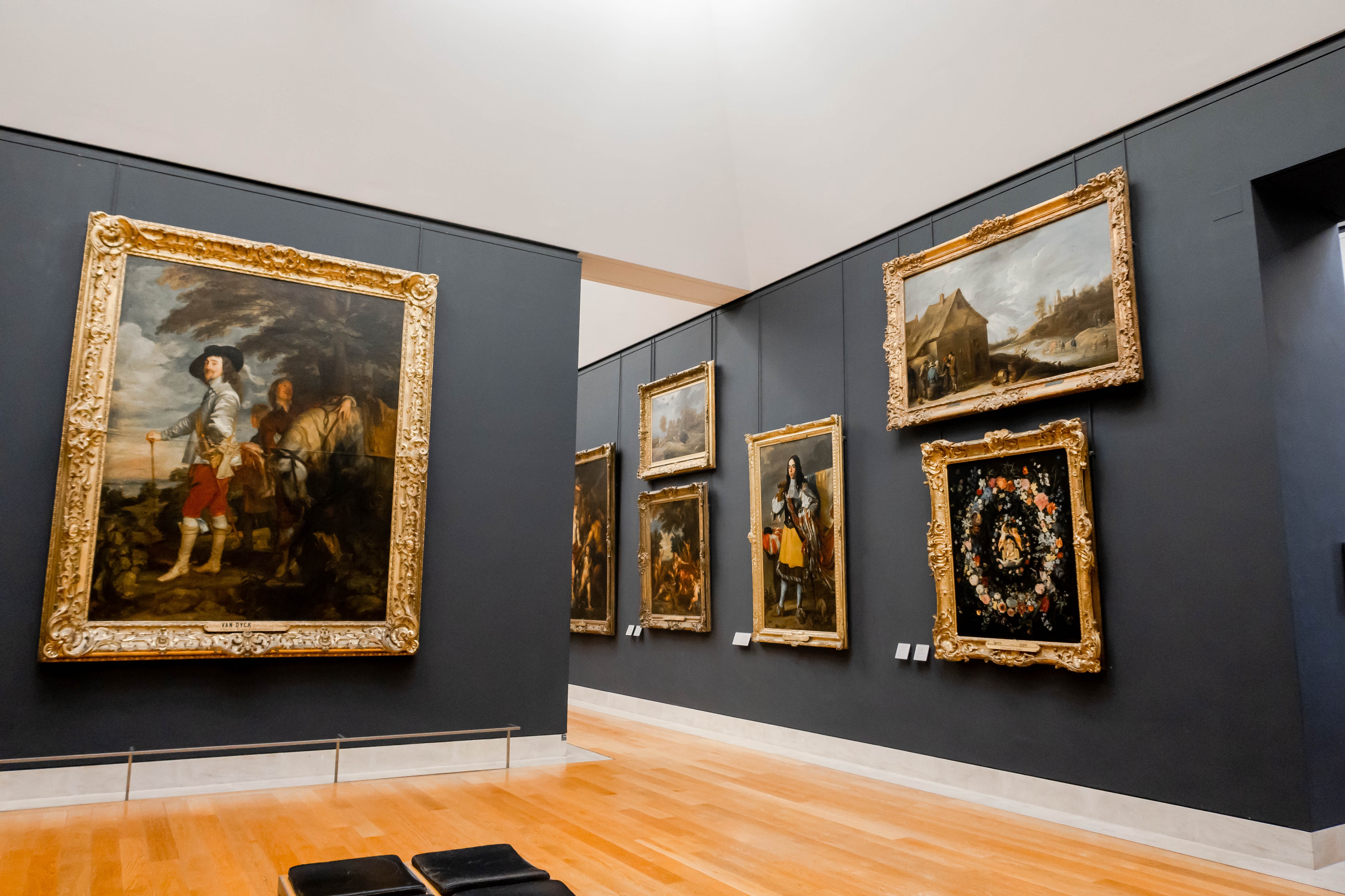 COMBO: Paris Museum Pass + Seine River Sightseeing Cruise by Bateaux Parisiens