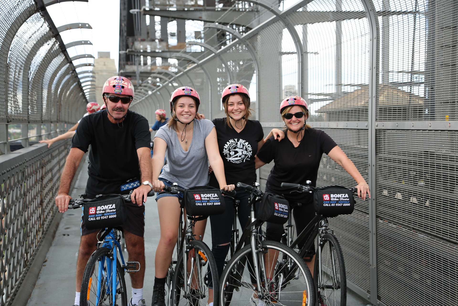 Sydney Harbour Bridge Cycling Tour with Lunch