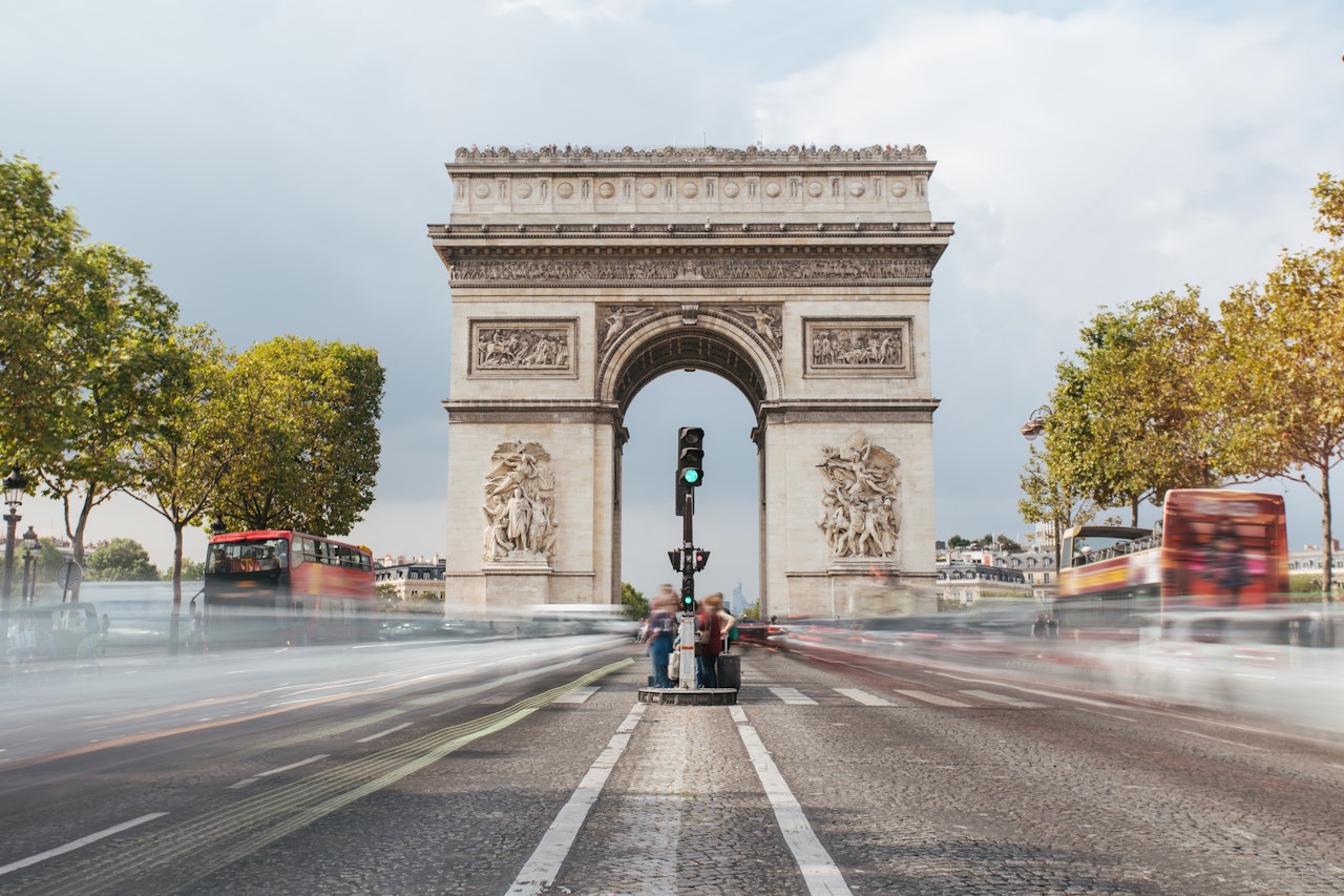 Arc de Triomphe Ticket: Admission + Rooftop Access